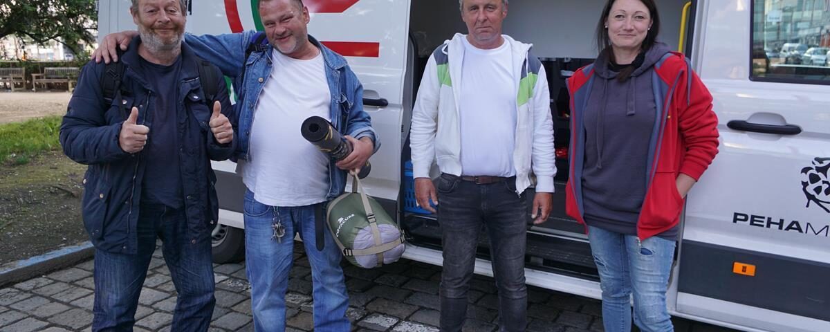 Affi, Leo, Richie und Ulli, Obdachlose die zusammenhalten und der Armut trotzden.