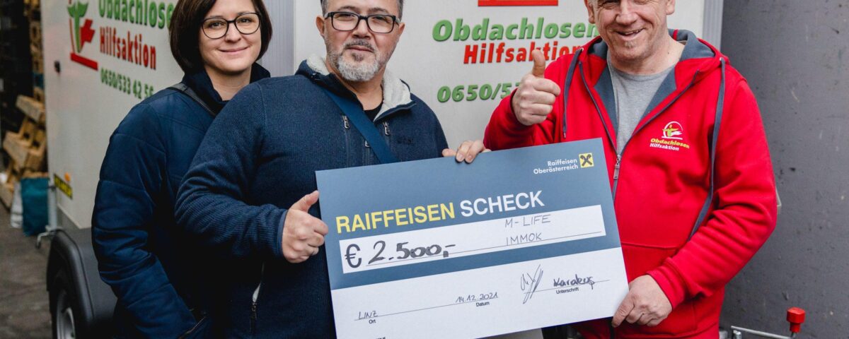 Manuela Karakus mit Ihrer Firma M-LIFE & Christian Karakus mit seiner Immobilien-Firma IMMOK spendeten uns gemeinsam großartige € 2500,- für Dinge, die dringend nachgekauft werden müssen. Vielen, lieben Dank für diese tolle Geste und Eure großzügige Spende. Danke dass Ihr uns so toll unter die Arme greift. Vergelt's Gott und habt großen Dank! Euch eine gesegnete, stille Weihnacht und alles liebe und Gute für 2022 ❤ 🙂